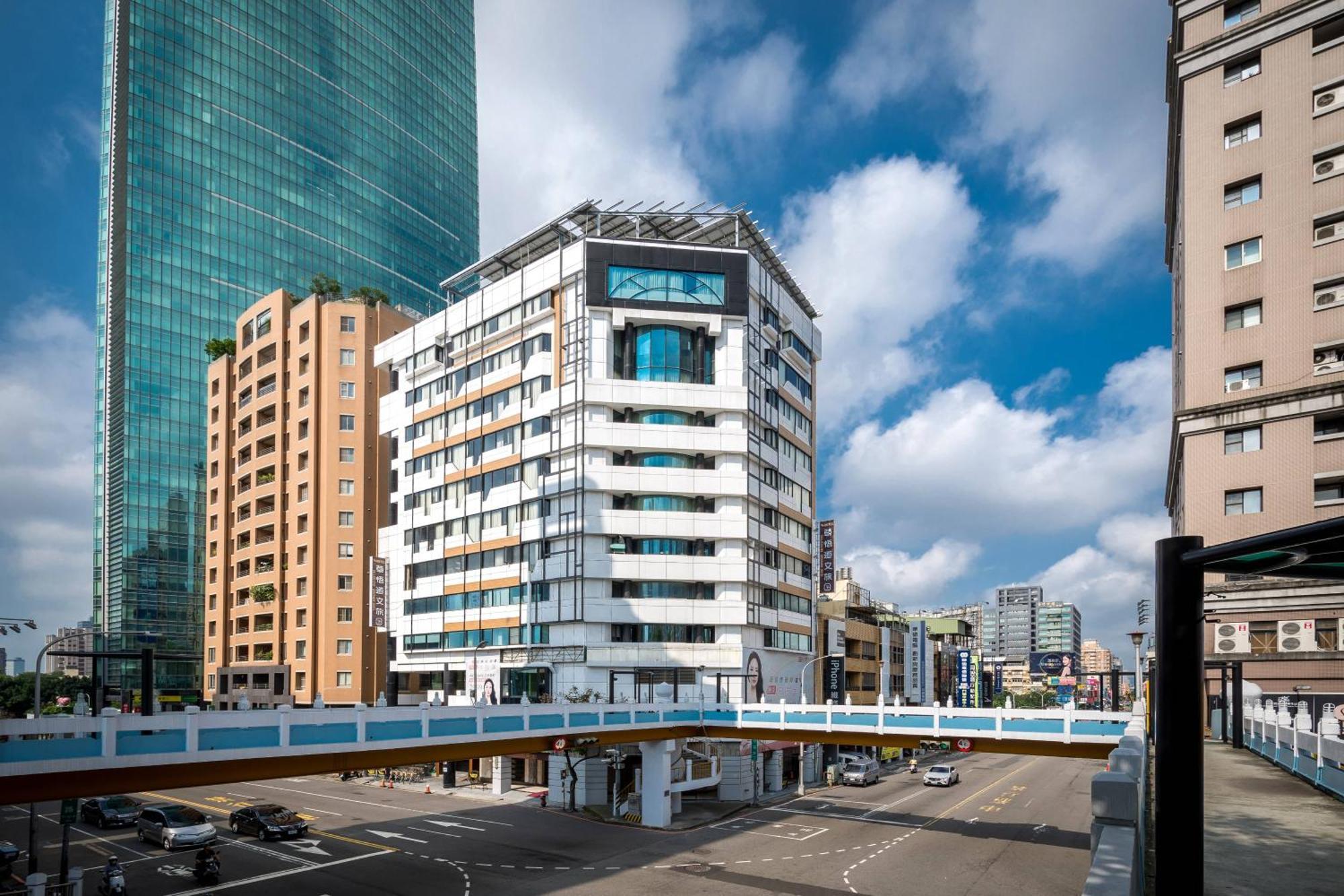 Calligraphy Greenway Hotel Taichung Exterior photo