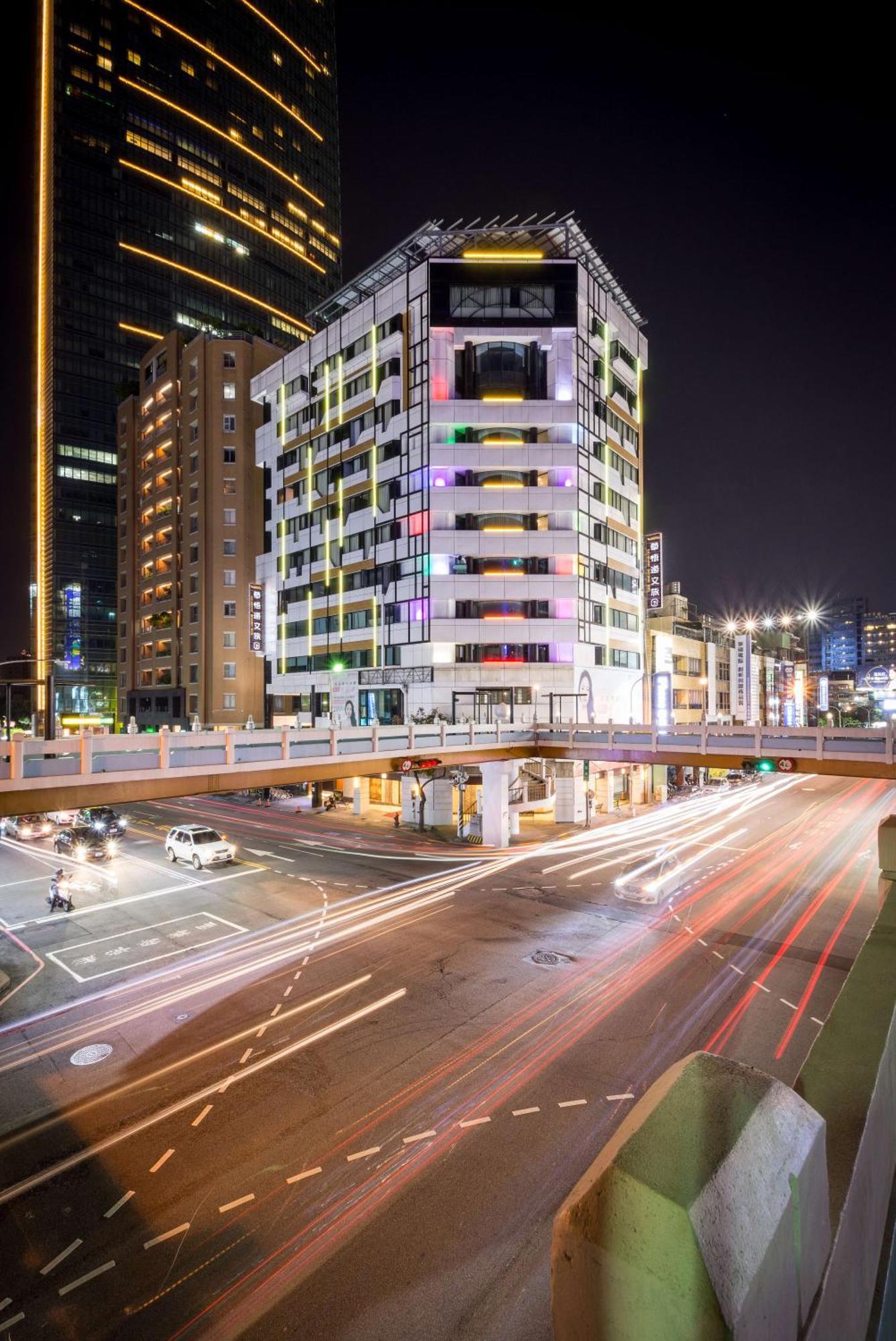 Calligraphy Greenway Hotel Taichung Exterior photo