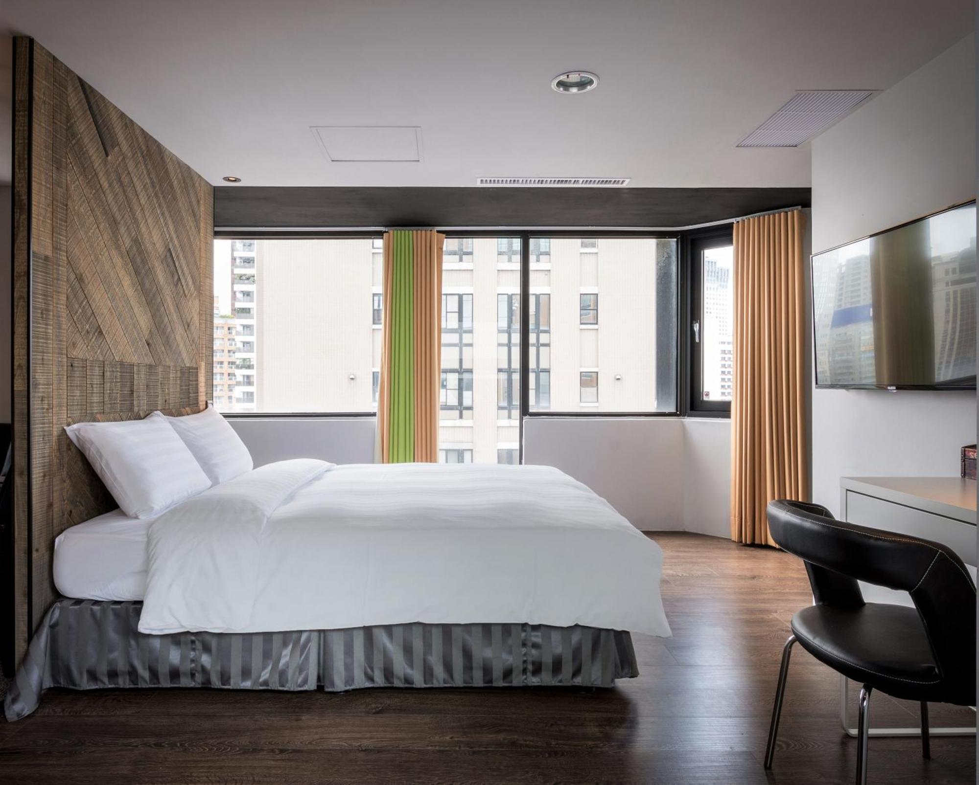 Calligraphy Greenway Hotel Taichung Exterior photo